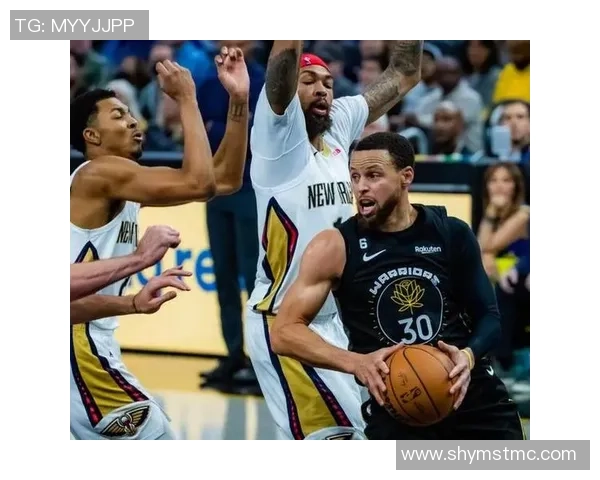 勇士与鹈鹕第三场精彩对决回顾11月1日比赛录像分析